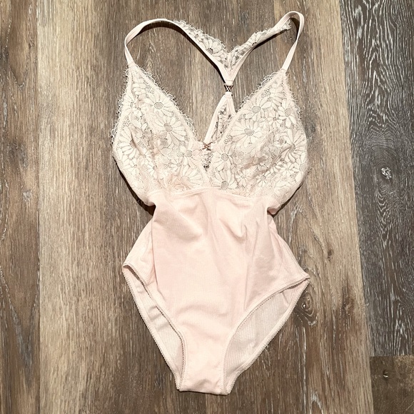 Aerie bodysuit - Picture 1 of 3